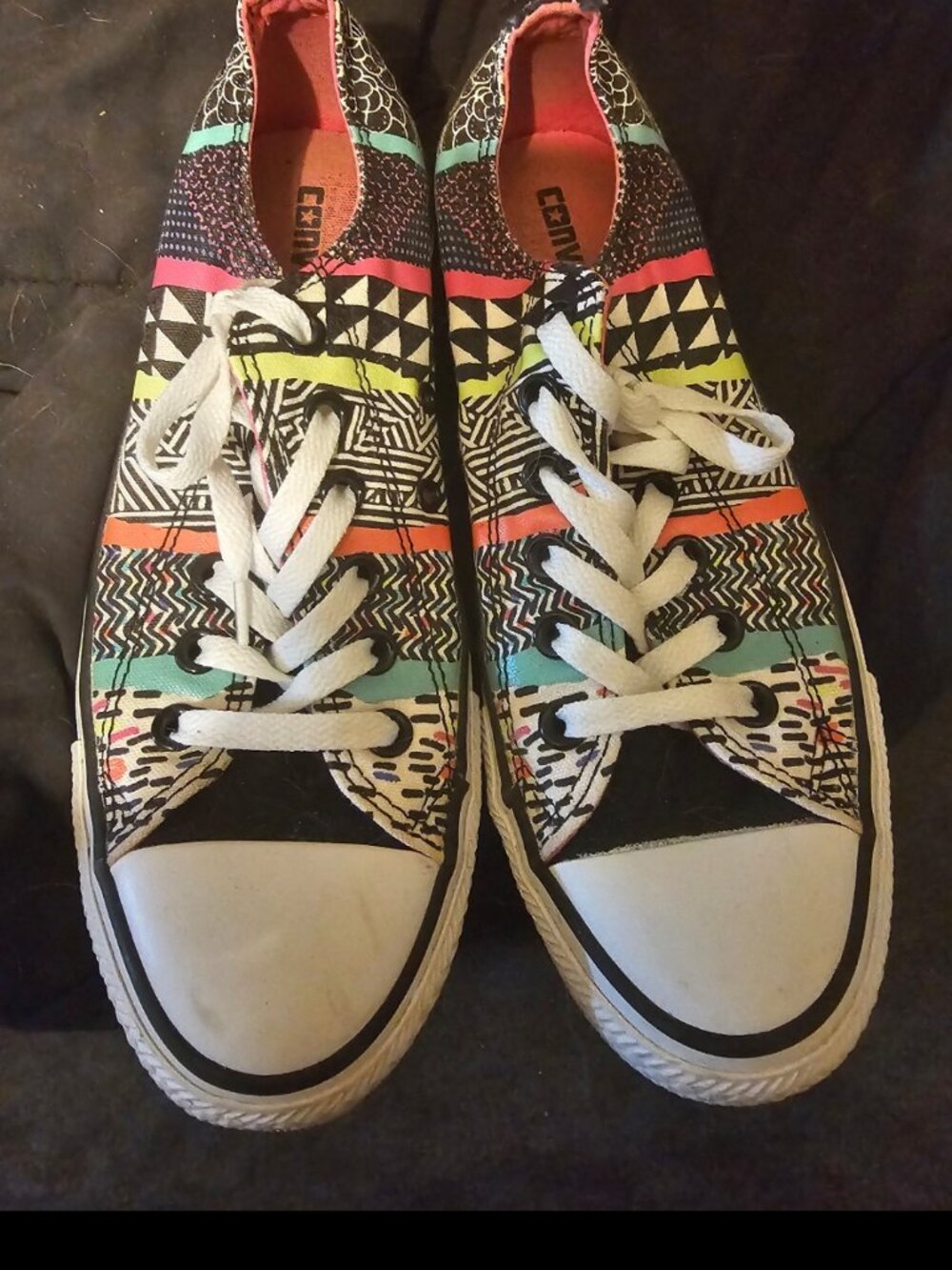 Womens 8.5 converse